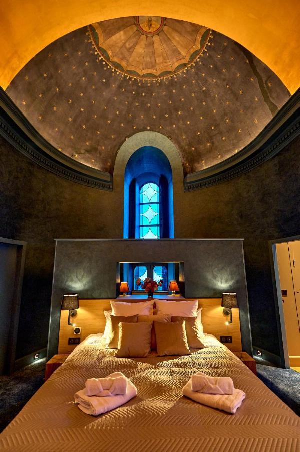 La Chapelle, Les Suites Du Palais, L'Unique 5 Etoiles De Nevers, Suite D'Exception, By Primo C0Nciergerie Εξωτερικό φωτογραφία