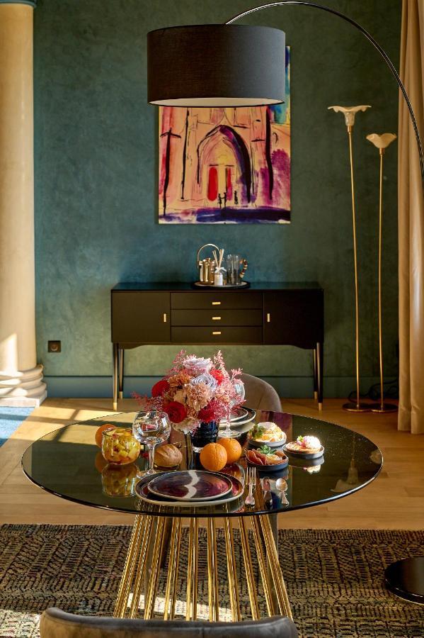 La Chapelle, Les Suites Du Palais, L'Unique 5 Etoiles De Nevers, Suite D'Exception, By Primo C0Nciergerie Εξωτερικό φωτογραφία