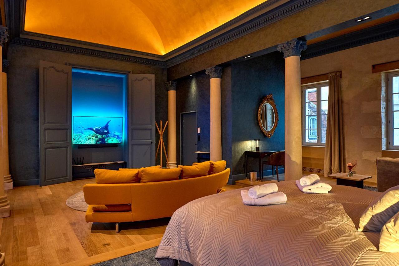 La Chapelle, Les Suites Du Palais, L'Unique 5 Etoiles De Nevers, Suite D'Exception, By Primo C0Nciergerie Εξωτερικό φωτογραφία