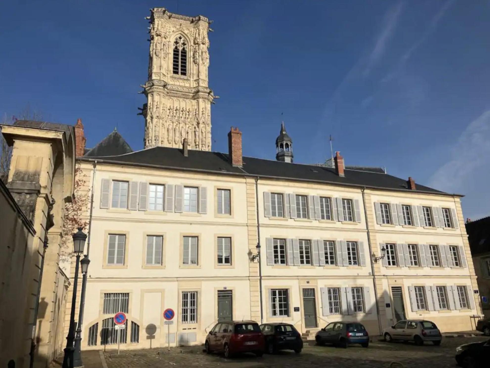 La Chapelle, Les Suites Du Palais, L'Unique 5 Etoiles De Nevers, Suite D'Exception, By Primo C0Nciergerie Εξωτερικό φωτογραφία